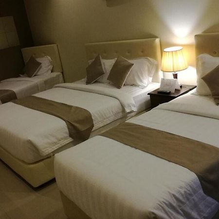 Alsafina Kijal Beach Resort & Restaurant Bagian luar foto