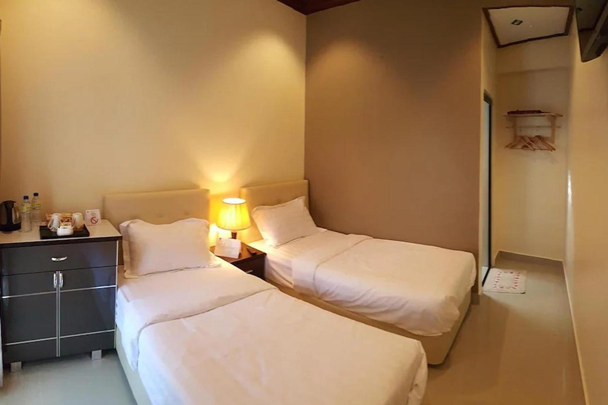 Alsafina Kijal Beach Resort & Restaurant Bagian luar foto