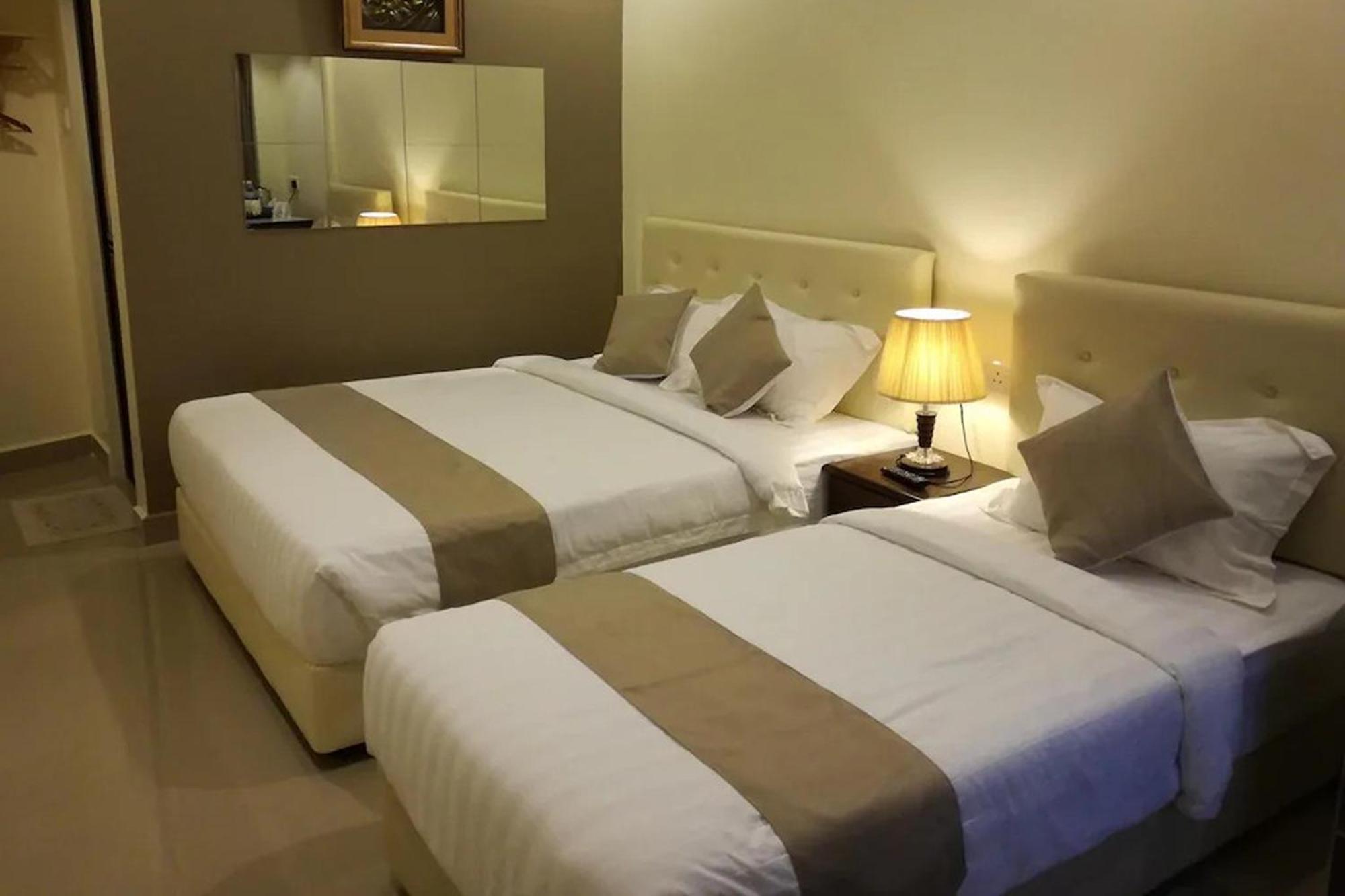 Alsafina Kijal Beach Resort & Restaurant Bagian luar foto