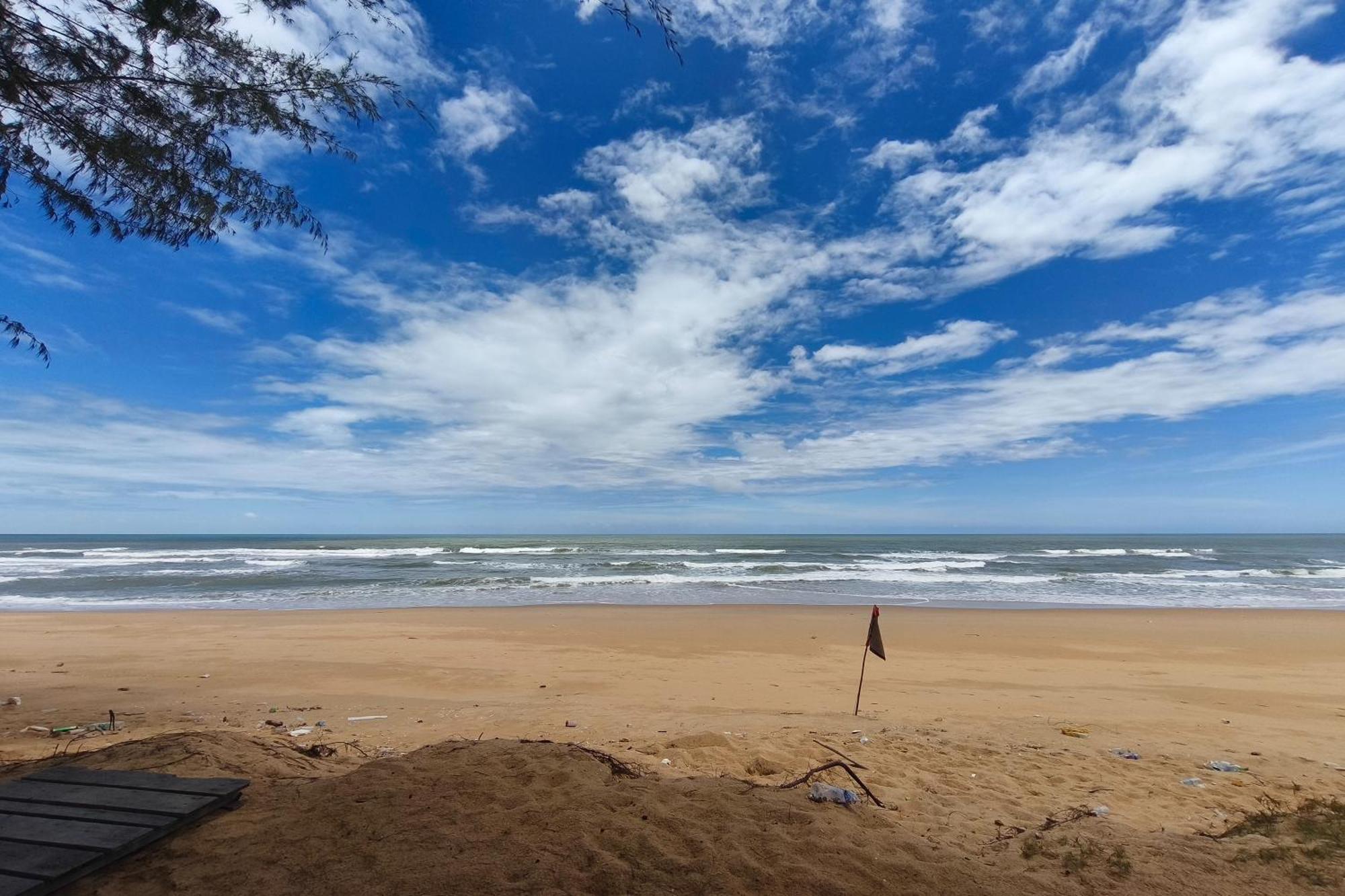 Alsafina Kijal Beach Resort & Restaurant Bagian luar foto