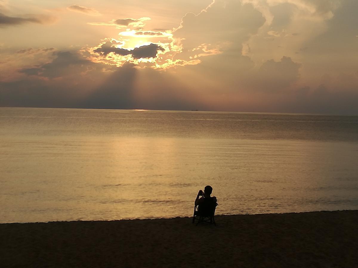 Alsafina Kijal Beach Resort & Restaurant Bagian luar foto